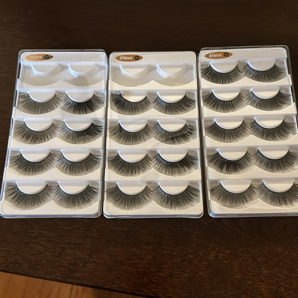 False 3D Eyelashes - 13 pairs - Picture 4 of 5